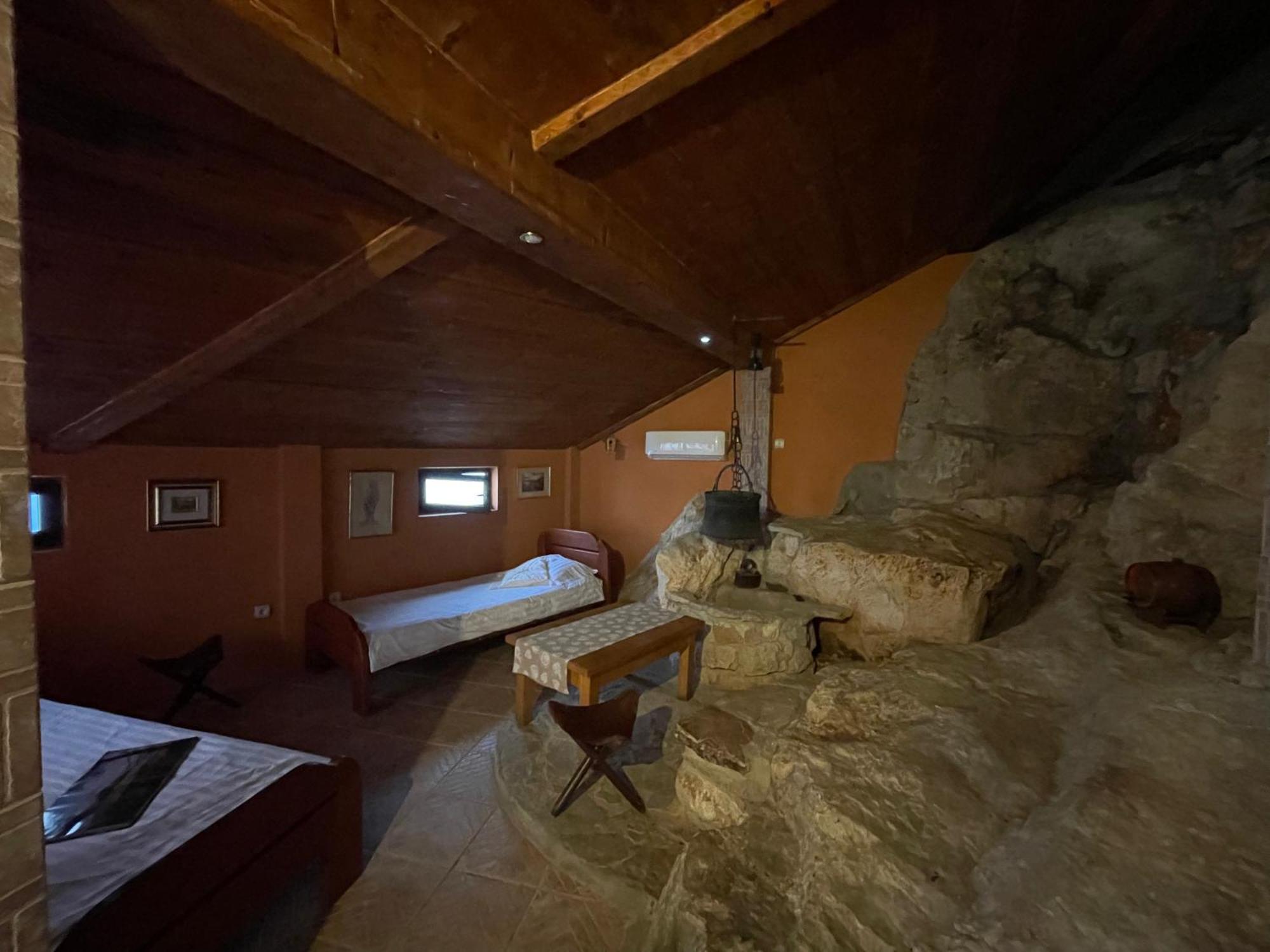 Cave Apartment Virpazar Exterior foto